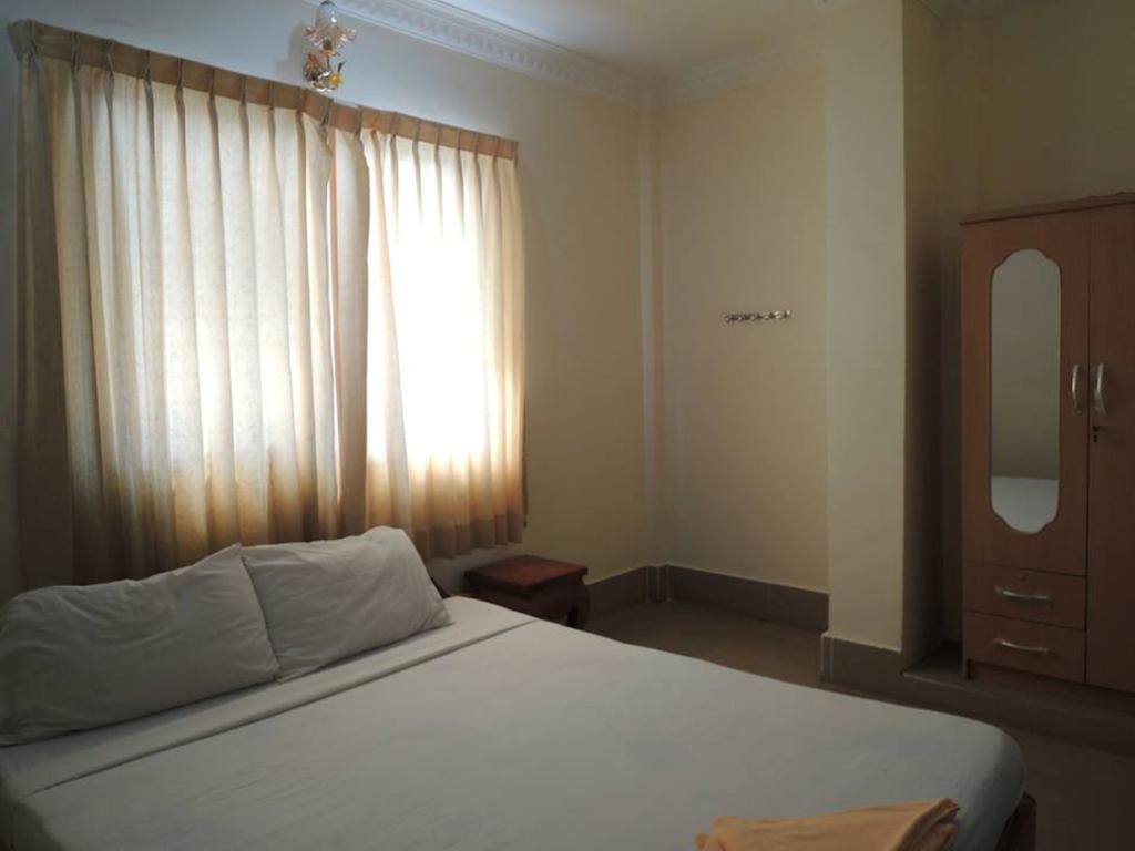 Shang Hai Guesthouse Battambang Rum bild