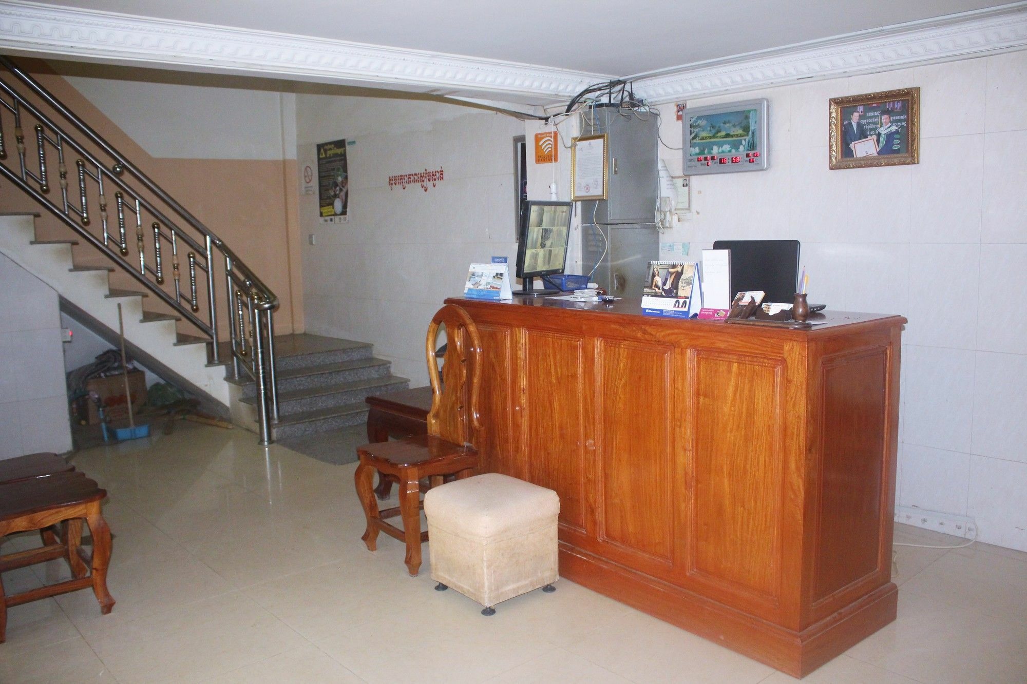 Shang Hai Guesthouse Battambang Exteriör bild